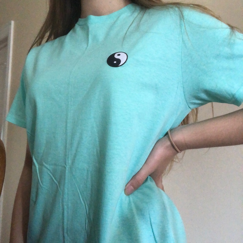 Turquoise Ying Yang T-shirt